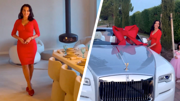 Cristiano Ronaldo kreeg een symbolisch cadeautje onder de kerstboom