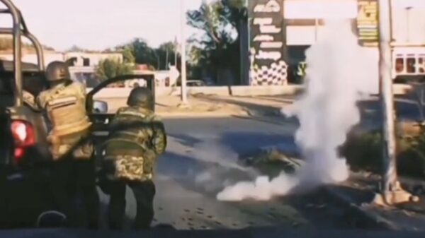 Het moment waarop het Mexicaanse leger door het Zeta-kartel wordt aangevallen