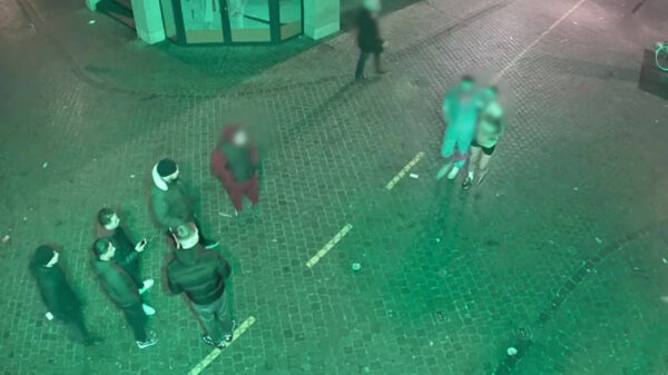 Homostel krijgt keiharde klappen tijdens carnaval in Breda