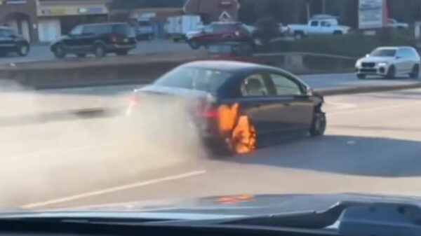 Vriend, misschien moet je even kijken waar al die rook vandaan komt