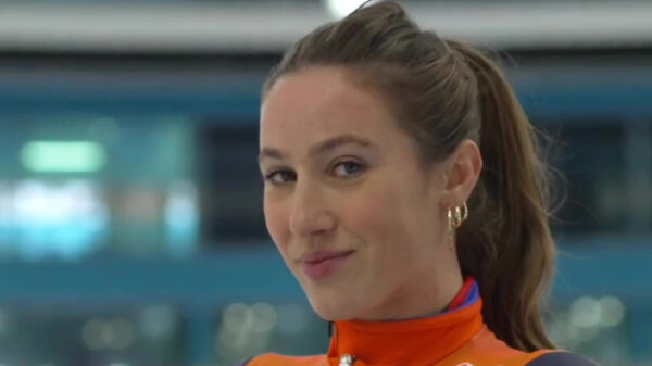 Dankzij dit soort beelden blijven we groot fan van shorttrackster Suzanne Schulting