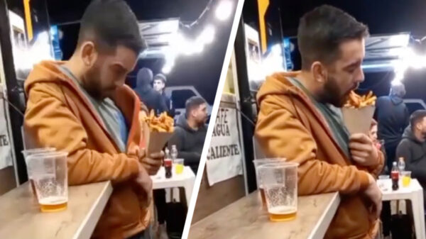 Ben je wel eens zo lam geweest dat je aan je patatje oorlog likt?