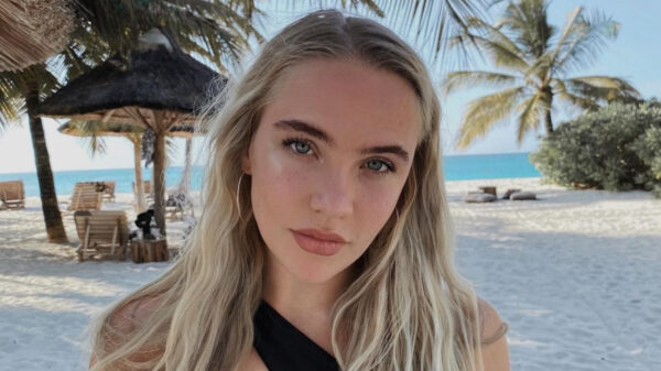 Die malle Juultje Tieleman heeft zomaar haar gulp open laten staan