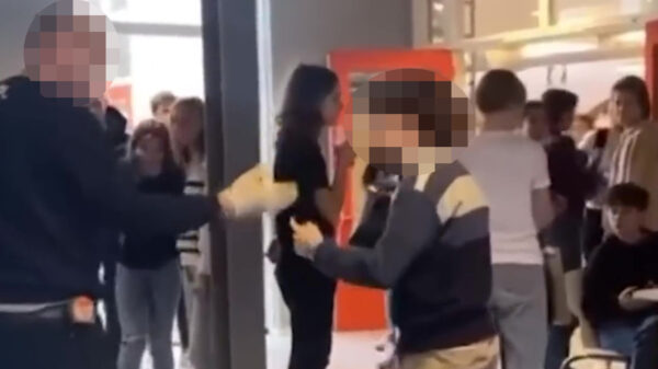 Leerling Odolphuslyceum in Tilburg mept conciërge na gebruik verkeerde voornaamwoorden