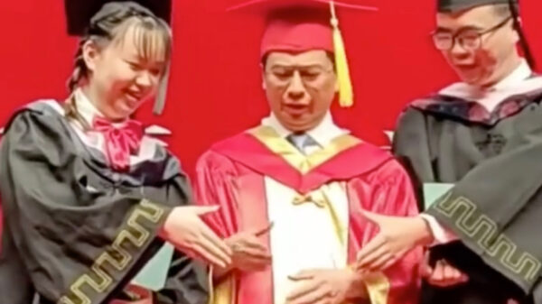 Zo'n dubbele handshake blijkt nog best ingewikkeld te zijn