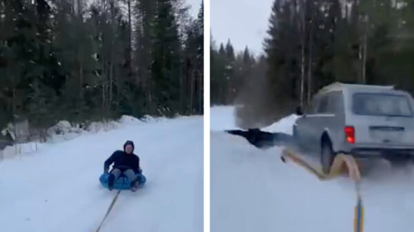 Kan gewoon: als het gesneeuwd heeft achter een auto hangen