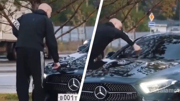Russische grapjas sloopt voorruit met zijn blote vuisten na prank met kenteken