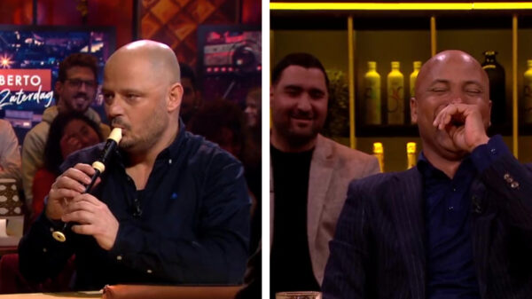 Bas Hoeflaak laat Humberto stukgaan tijdens live-uitvoering van het legendarische fluitlied