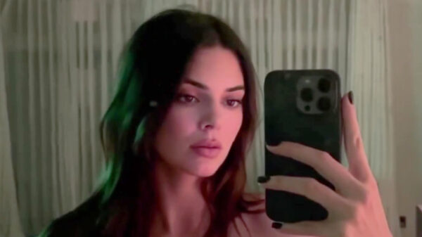 Kendall Jenner wenst jullie allemaal een hele fijne nacht toe