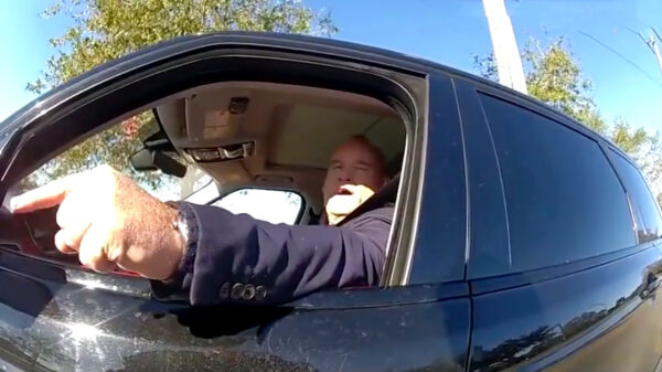 Republikeinse congreskandidaat Martin Hyde dreigt carrière van agent te beëindigen