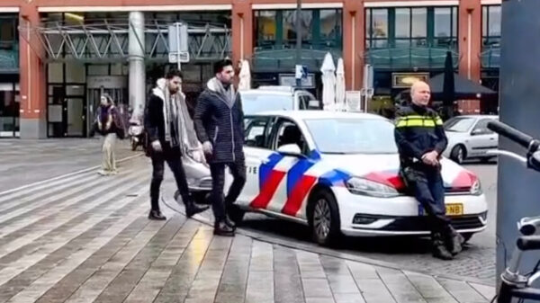 Ome agent uit Den Bosch wil vandaag niet voor taxichauffeur spelen