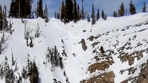 Deze gitzwarte piste is alleen voor de echte wintersportprofessional