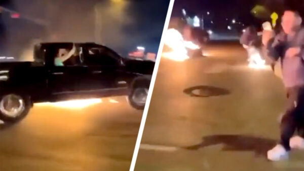 Toeschouwers staan iets te dichtbij de actie en worden in de fik gedrift!