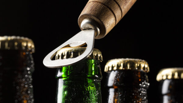 Corpulente bierdief op heterdaad betrapt