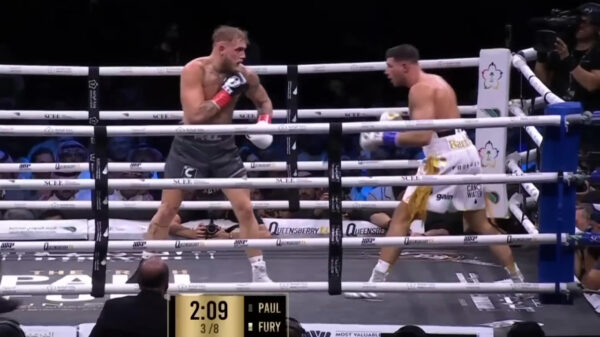 Jake Paul niet meer ongeslagen; verliest in split decision van Tommy Fury