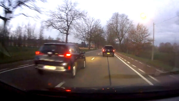 Hij is bij dezen genomineerd voor de debielste inhaalactie van de week