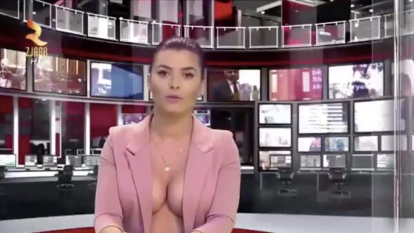 Het Albanese nieuws is (voor mannen) bijzonder boeiend om naar te kijken!