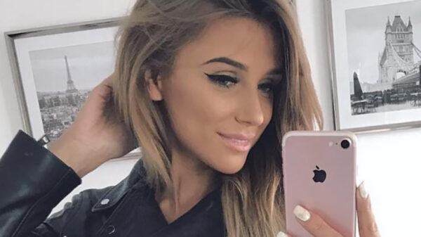 Gewoon een partij zelfverzekerde vrouwen in latex en leer