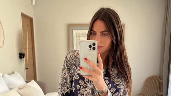 Kelly Piquet, de vriendin van Max Verstappen, heeft last van een bijzonder lullige wardrobe malfunction