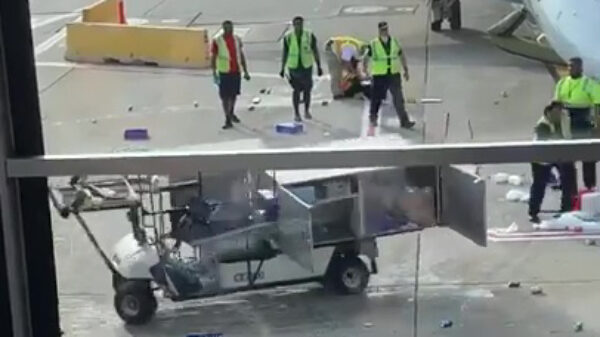 Als de bagagekar op het vliegveld ineens een eigen willetje krijgt