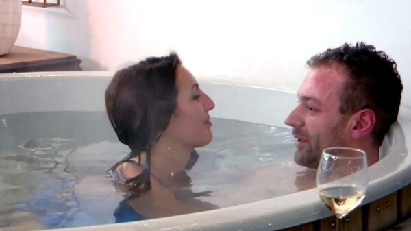 Het wordt bloedheet in de hottub van Robin en Monica: 2e LLDL-baby op komst?