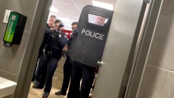 Grote boodschap of niet, in Amerika komt het AT je gewoon van de wc trekken