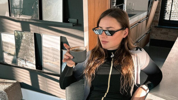 Puck Moonen besluit tijdens haar vakantie in Zuid-Afrika haar achternaam eer aan te doen