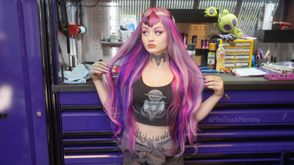 Automonteur Peyton Cicconi heeft niet direct het uiterlijk dat je bij haar beroep verwacht