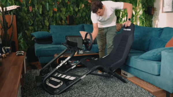 Jasper geeft een rondleiding door zijn superdikke gameroom en setups