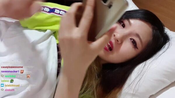 Zuid-Koreaanse streamer heeft de nodige moeite met Engels