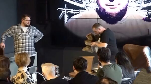 Het moment van de aanslag op de Russische blogger Vladlen Tatarsky