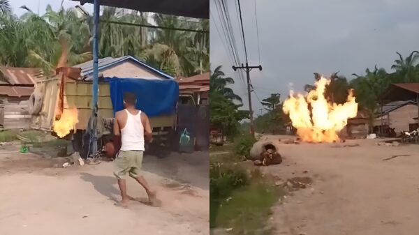 Vrachtwagen volgeladen met propaantanks vliegt spontaan in de hens