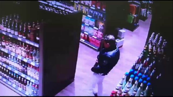 Drankdief had vandaag beter geen skinny jeans aan kunnen trekken