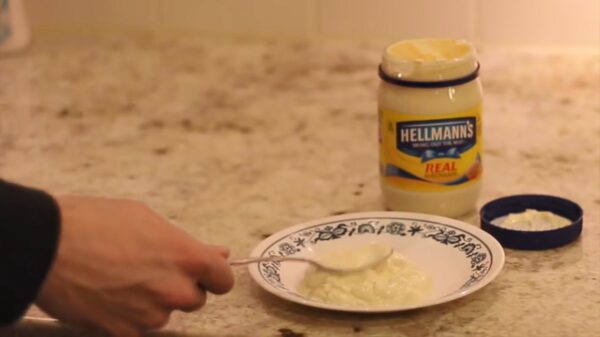 Een pot mayonaise en een mierikswortel zijn prima muziekinstrumenten!