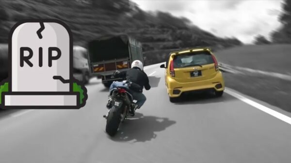 Een heleboel motorrijders met een doodswens in één vette compilatie