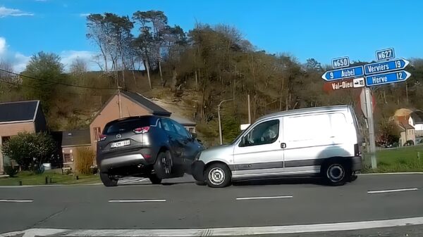 Waarom zou je naar rechts kijken als je een kruispunt oversteekt?
