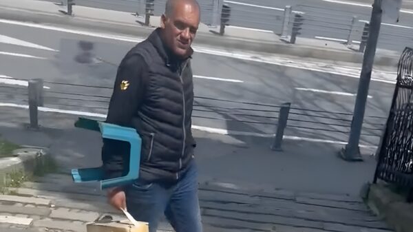 Dit is precies de reden waarom je sommige schoenenpoetsers niet kunt vertrouwen