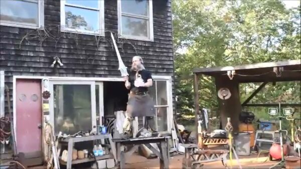 In het weekend brengt Arif zijn tijd graag als He-Man door