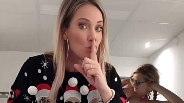 Had deze vakantiefoto van Hélène Hendriks niet privé moeten blijven?