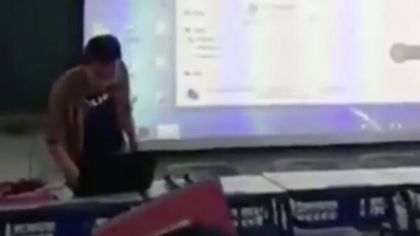 Ik hou vandaag mijn spreekbeurt over.. eehhh oeps?