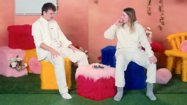 Emma Wortelboer vindt spelen met elektriciteit een stuk leuker dan ze dacht