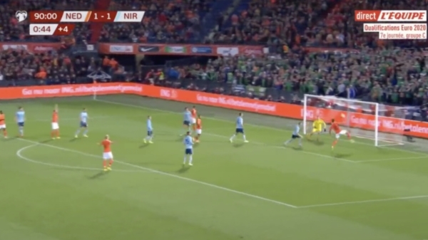 Luuk de Jong redt Oranje met goal tegen Noord Ierland, eindstand 3-1