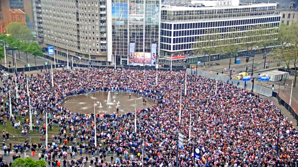 Live: supporters massaal aanwezig voor de huldiging van Feyenoord