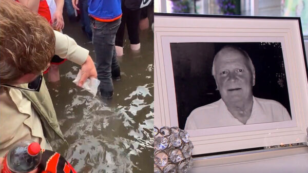 As van opa uitgestrooid in Hofpleinfontein tijdens Feyenoordfeest