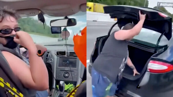 Karen knikkert passagiers eruit die over haar rijgedrag en open ramen klagen