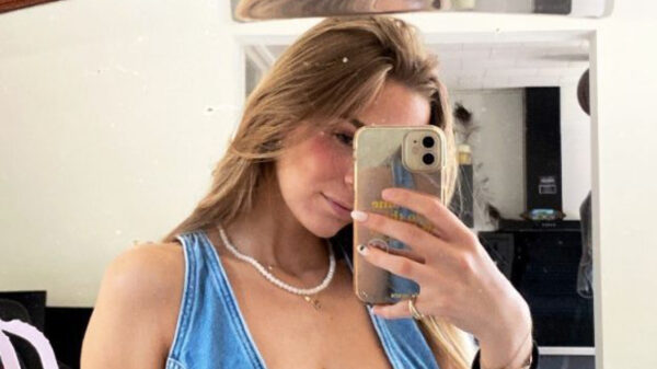 Het nieuwe topje van Lies Zhara is zeker niet zonder risico op wardrobe malfunctions