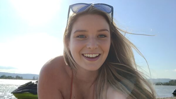 Twitcher TheNicoleT aangevallen door boze strandgangers: "Je hebt geen zelfmoraal"