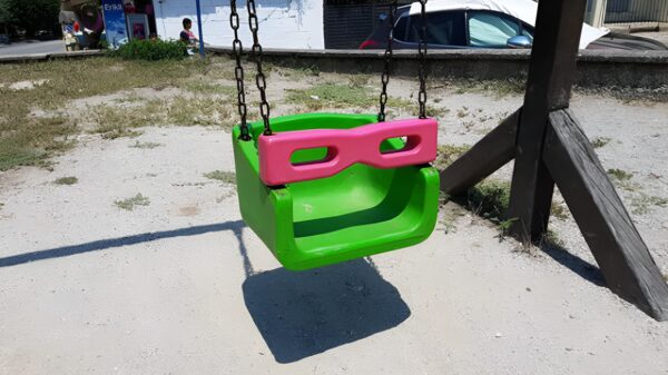 Zie jij ook gezichten in deze willekeurige objecten, of ligt het aan ons?