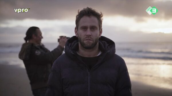 Volgens 'outsider' Bastiaan is de aarde toch echt plat