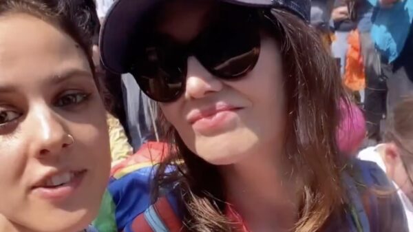 Carice van Houten nat gespoten en opgepakt bij demonstratie Extinction Rebellion